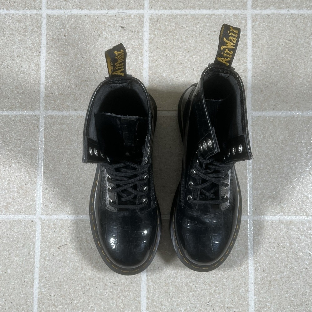 Dr Martens 1460W Boots Womens Size 6 Black Patent Leather Lace Up AirWair Punk - Picture 3 of 8